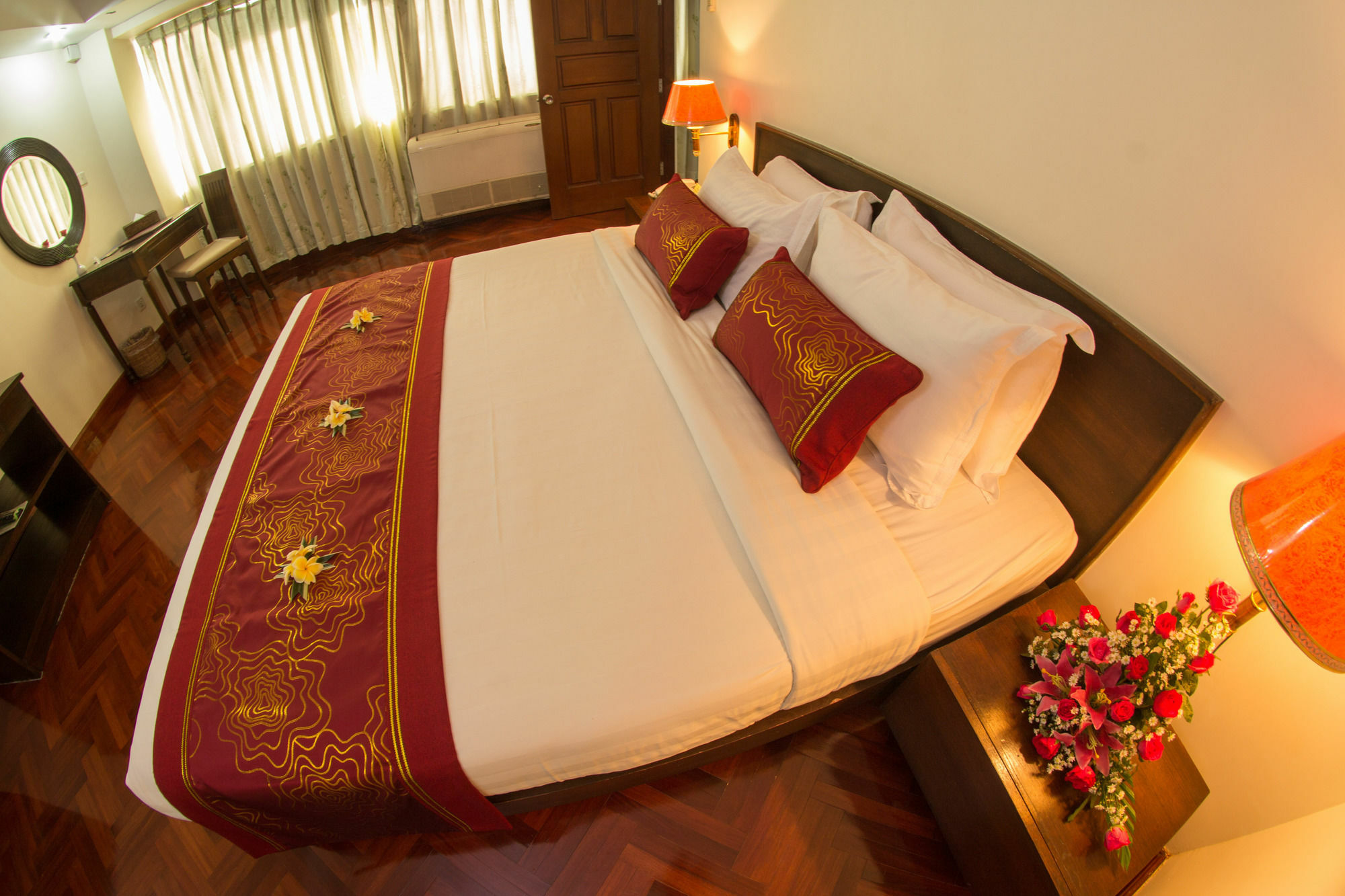 Hotel Rangun Kültér fotó