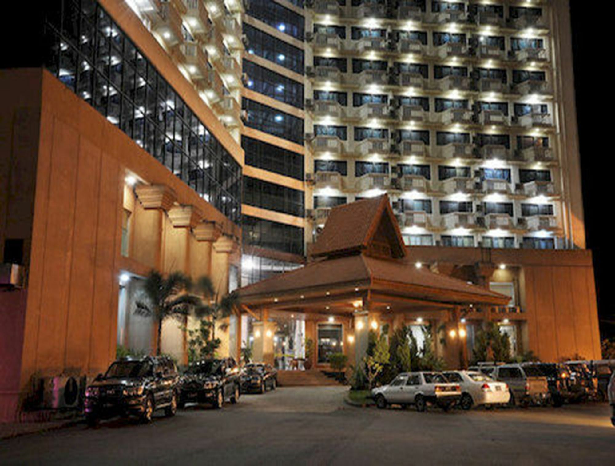 Hotel Rangun Kültér fotó