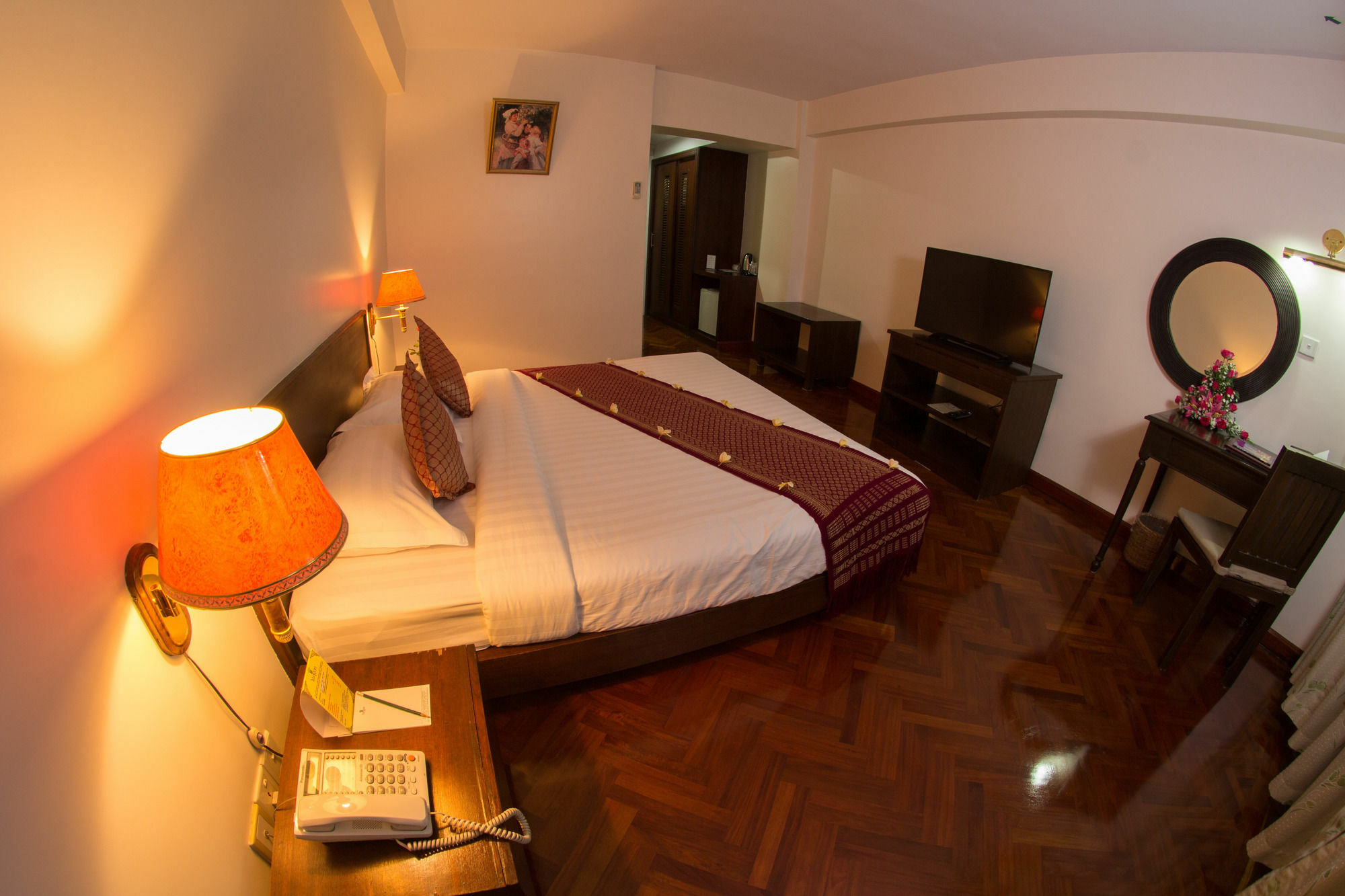 Hotel Rangun Kültér fotó